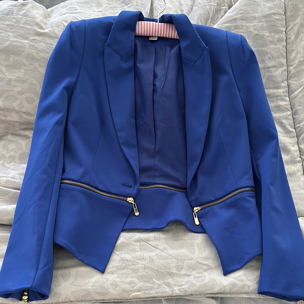 Elegant Blue Women's Blazer